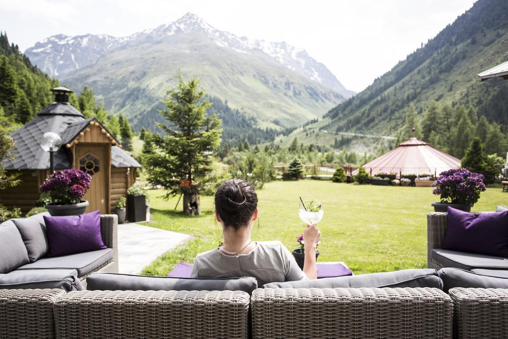 Boutique Hotel Mandarfnerhof Sankt Leonhard im Pitztal Exterior foto